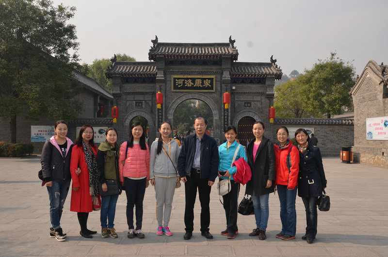 实习指导老师合影